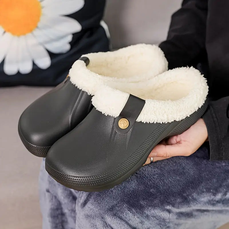 Johanna – Unisex Fleece-Lined Clogs