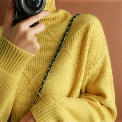 Frauen Strickpullover mit hohem Kragen – Gemütliche & Oversized Eleganz