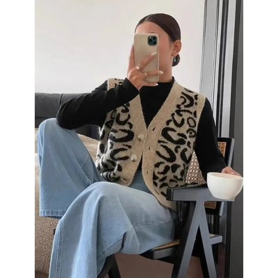 Ärmellose Damenweste mit Leopardenmuster und V-Ausschnitt