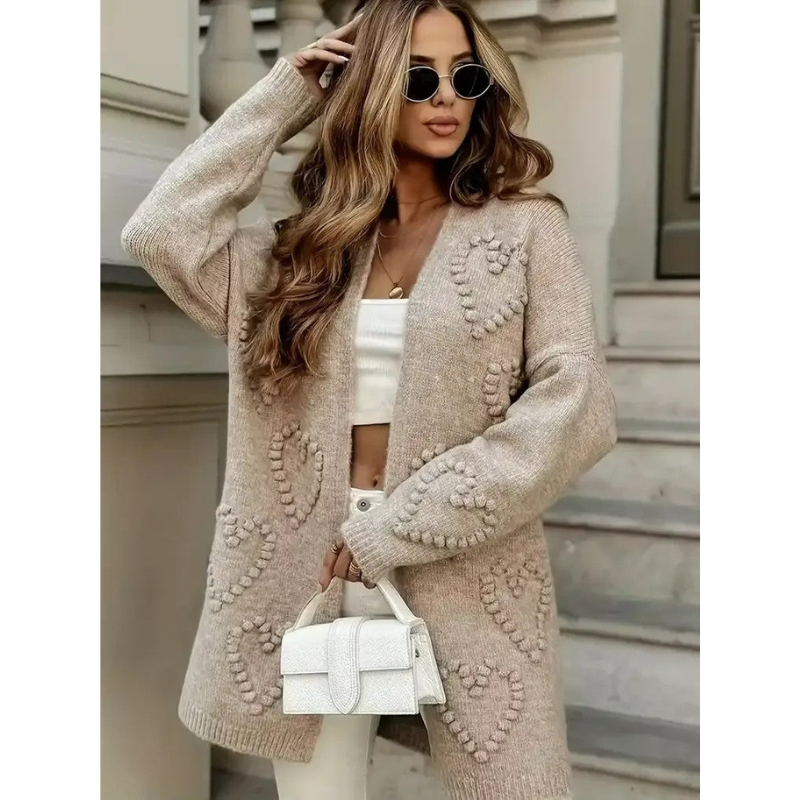 Alessia – Langer Damen-Cardigan mit Herzdesign