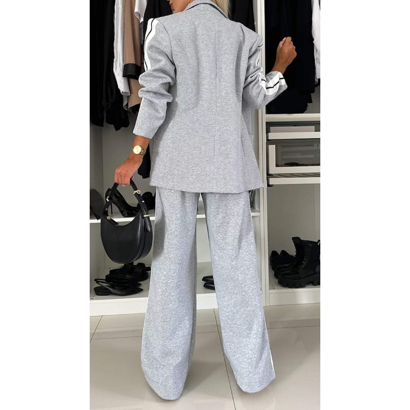 Jill Bequeme Women's Jogging Set