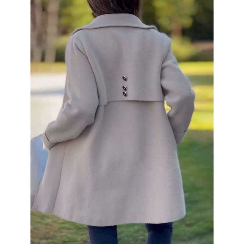 Eleganter A-Linien Wintermantel mit Knopfdetails