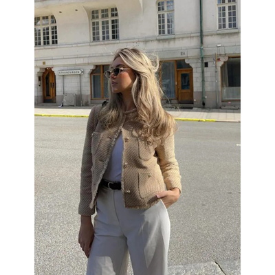 Sabina – Trendige Damen Winterjacke im modernen Design