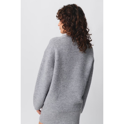 Isolde Oversized Damenpullover – Sanft und Stilvoll