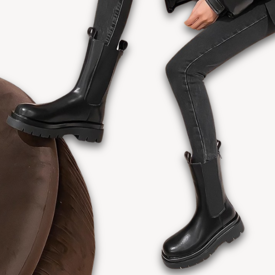 Damen Schwarze Chelsea Boots aus Leder – Chunky Sohle & Bequemer Slip-On Stil